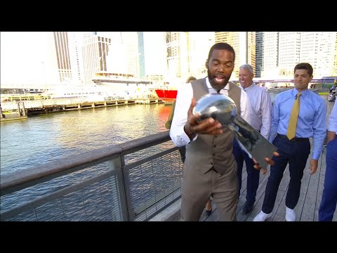 Will It Float? Randy Moss Demonstrates What Would've Happened If Tom Brady Actually Had Thrown The Lombardi Trophy Into The River