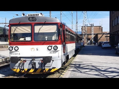ZSSK 813 031 vertrekt van Žilina