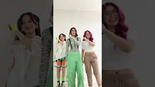 YuNaFe strike again! #shorts | Born To Shine (Online Exclusive)