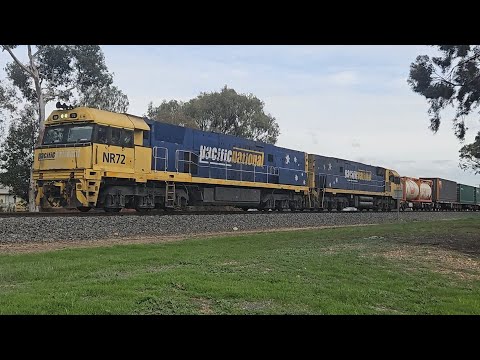 1PM5 PN up "Linfox Express #1" (NR72, NR5, 61P), Perth to Melbourne, 1545, 3/9/25, Horsham VIC 