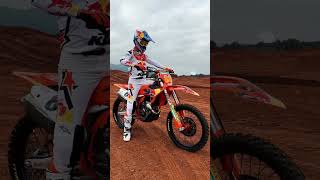 Download lagu Feel like the MX2 World Champ with the 2025 KTM 250 SX-F ADAMO EDITION mp3 Download lagu Feel like the MX2 World Champ with the 2025 KTM 250 SX-F ADAMO EDITION mp3