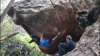 Video thumbnail of Dove Tongue Degresser, 8a. Rocklands