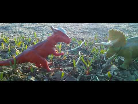 Triceratops vs Stygimoloch