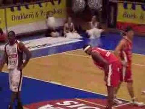 20 20-10-07 Leuven-BCO - Chuck Davis; opnieuw met de score é