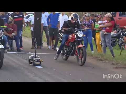Piques de moto  en Santa Barbara Monagas Venezuela