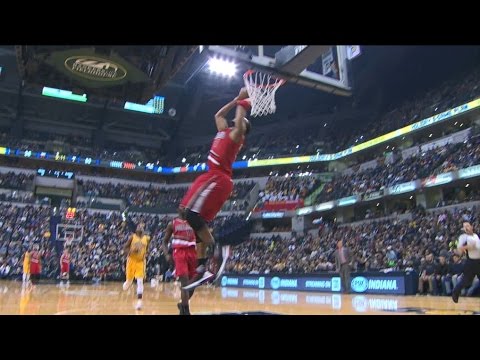 Evan Turner Throws Down Reverse 360 | 12.10.16