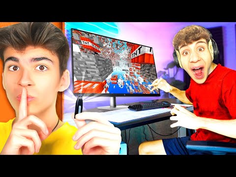 Mi SONO INFILTRATO nella CASA del MIO AMICO per RUBARGLI il suo MONDO di Minecraft...