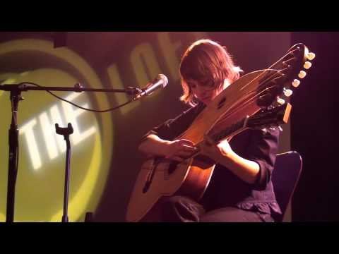 9/16 Kaki King - Because It's There (Michael Hedges) (Acoustic) (HD)