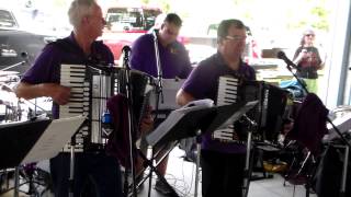 INCREDIBLE MUSIC MAKERS POLKA BAND-DUBINA, TX. 07-05-2015