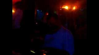 RAYLO - 400 DEGREES RIDING OUT ON DA MIC LIVE @ CLUB CREAM