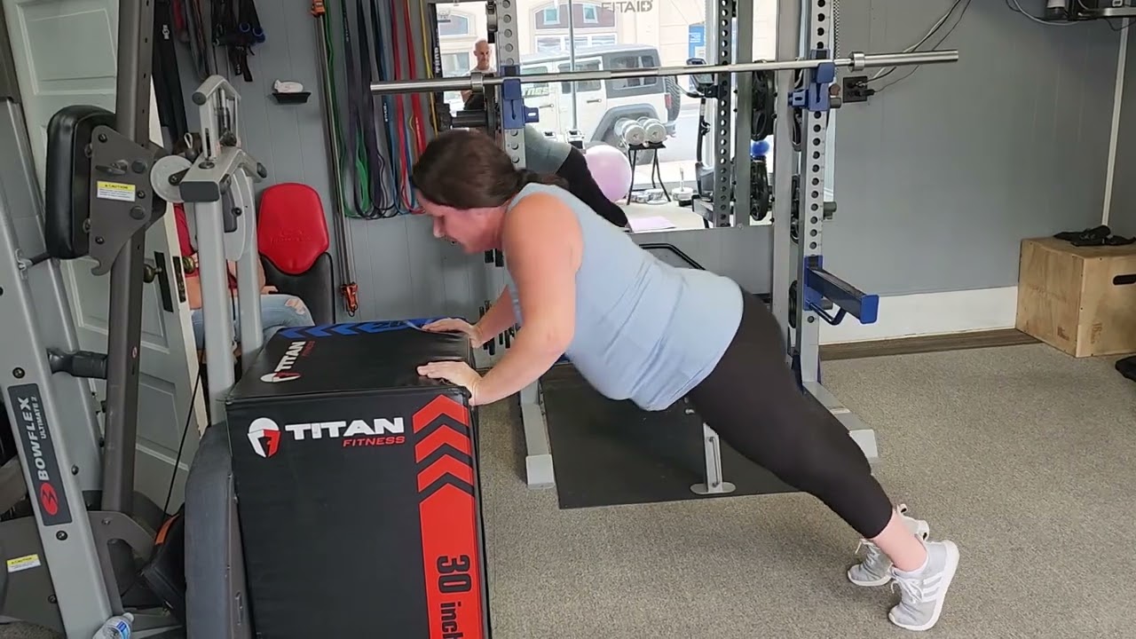 INCLINE PUSHUPS ON TOES