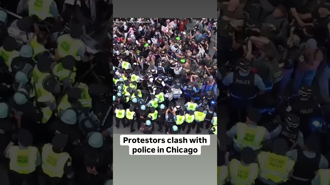Protestors clash with Chicago police outside Israeli Consulate