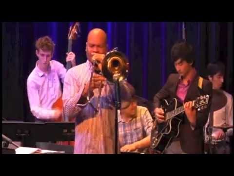 Daniele Cavalca performs with Robin Eubanks