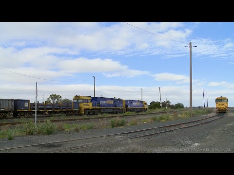 4PM4 Steel Wagon & Shipping Containers - PoathTV Australian Trains & Railways