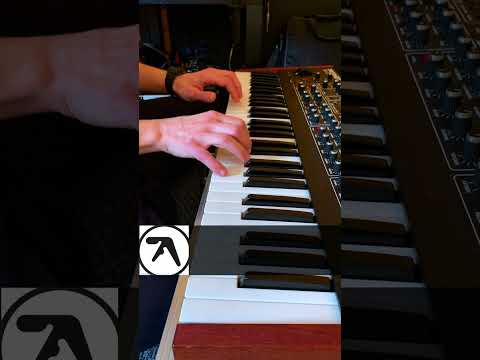 APHEX TWIN's THA synth riff (Prophet REV2)