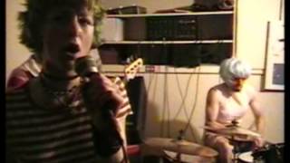 Buttplug Barbies (Lunachicks cover band) &quot;Dont Want You&quot;