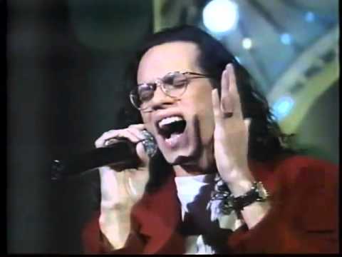 MARC ANTHONY "VIVIR LO NUESTRO" EN SOLITARIO