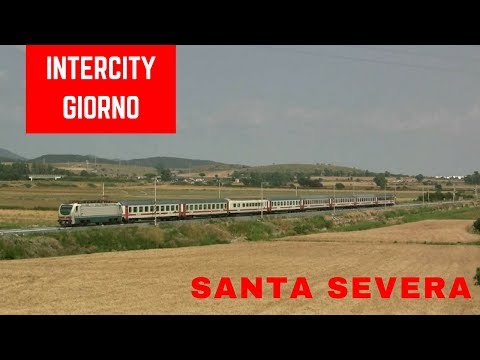 Intercity Giorno with E.402B running in Santa Severa