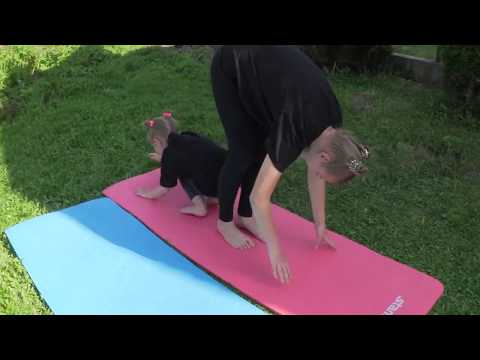 ЙОГА ЧЕЛЛЕНДЖ НА ДВОИХ для детей // YOGA CHALLENGE // Sonya Kids Channel