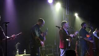 Travelin McCourys &quot;Let Her Go&quot;