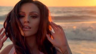 Cher Lloyd - Riot!