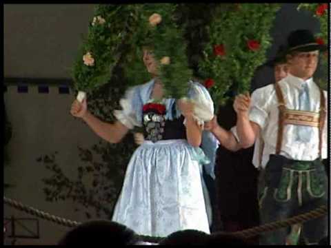 Mischwald-Tanz der Riederinger Aktiven