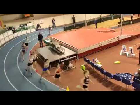 Halowe Mistrzostwa Dolnego Śląska U16 - bieg na dystansie 600 m - Aleksandra Sobierańska miejsce 3