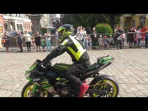 Wieloletny Mistrz Polski Marcin Głowacki .Pokaz