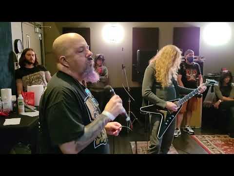 Rock and Roll Fantasy Camp Jam with Mustaine on Holy Wars