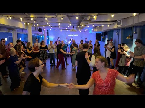 Lindy Hop 'birthday dance' with Easy Rollers quartet in Manchester