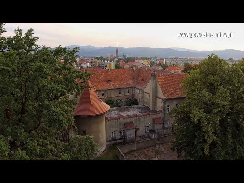 ZOSTAŃ WŁAŚCICIELEM PAŁACU U PODNÓŻA MALOWNICZYCH GÓR SOWICH [ 4K ]