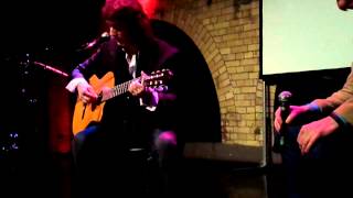 Steve Hackett - Tuning for Love Song to a Vampire