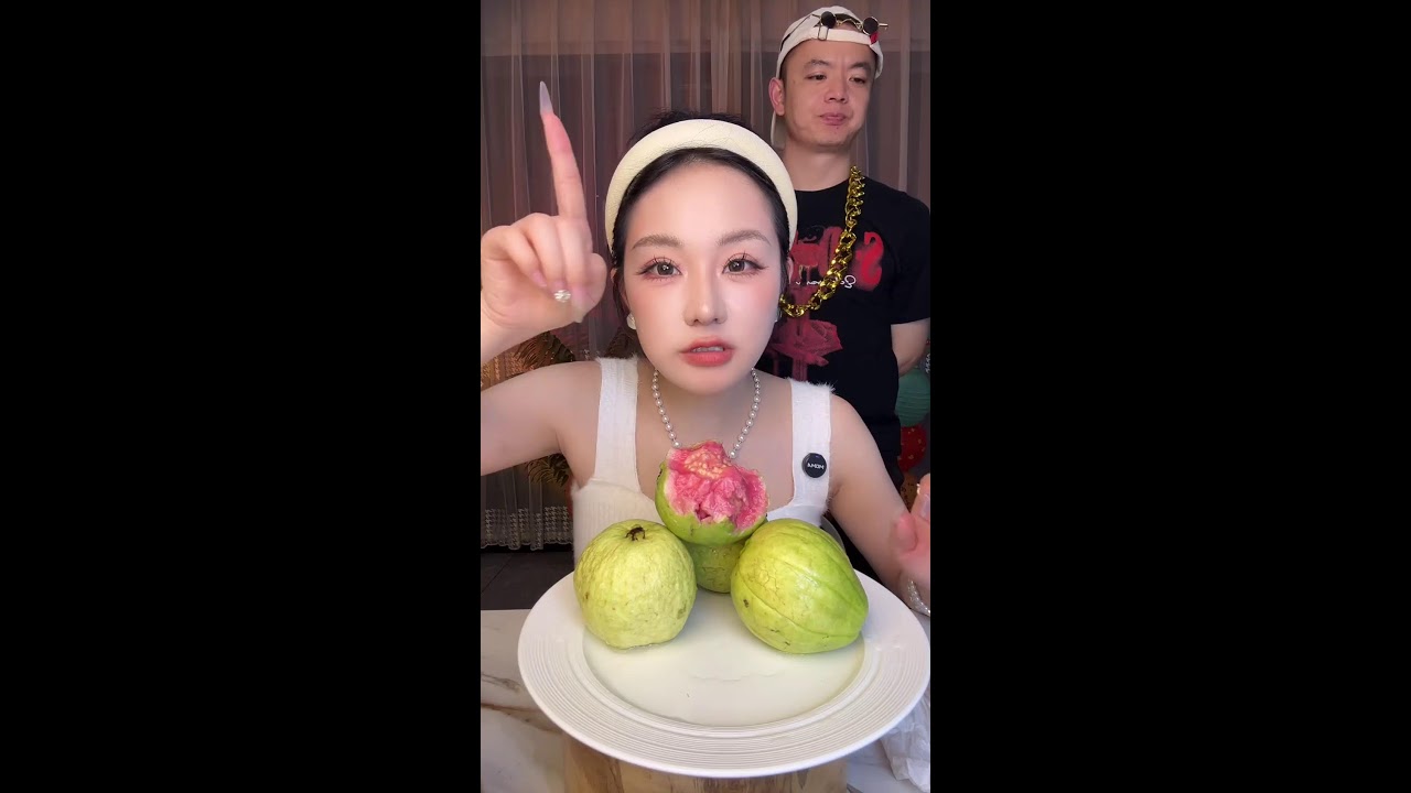 Mainland Chinese street snacks live broadcast