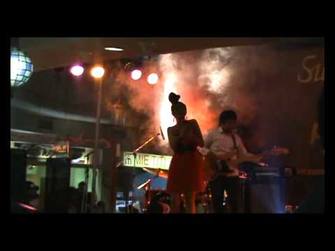 Citra Scholastika feat. 51st Avenue - L.O.V.E at Surya 16 Photocoustic