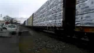 preview picture of video 'BNSF phase 1 paint by Puyallup station'