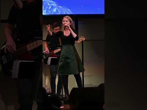 Emily Saunders - Sideways Live