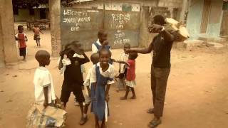 Razoof - No Man Stands Alone feat. Cornel Campbell, Lone Ranger, Pa BoBo Jobarteh [2014]