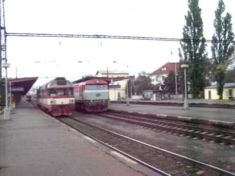 749 006 - na čele os. 9063 - rozjezd Praha Vršovice - 2.10.2010.