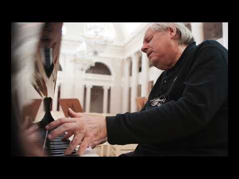 Grigory Sokolov - Schumann Humoreske Op.20 - Live 2011