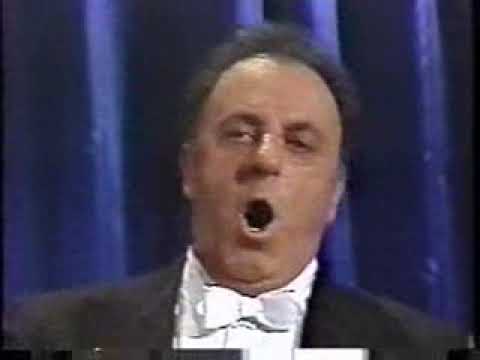 Tenor Carlo Bergonzi - Lamento di Federico - Opera "L' Arlesiana" - Francesco Cilea