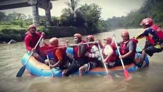 preview picture of video 'Arung Jeram Serayu'