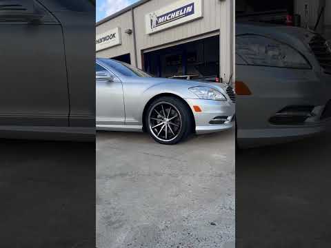 AWT - 2010 Mercedes S550 on 20\" Ferrada FR4 Wheels In Black Machined with Chrome Lip & Lexani Tires