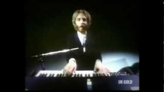 Andrew Gold - Never Let Her Slip Away