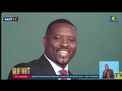 TUTAPAA - PR MUNENE MWANGI AKIIMBA LIVE NA ANGAZA CHOIR.