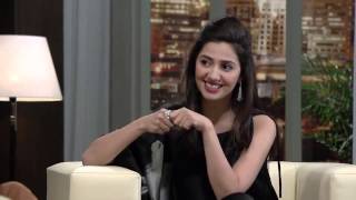RAEES Films Heroin Mahira khan Interview Fawad Afzal Khan - Funny behind the scene 2016 video