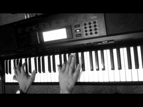 Andrew Rayel - 550 Senta on piano