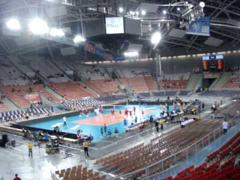 ECH '09 - Entrando no ginásio em Lodz