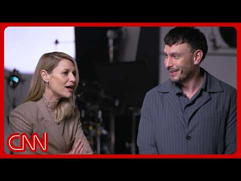 Richard Gadd & Claire Danes thảo luận về cân bằng công việc - cuộc sống | Variety & CNN Diễn viên với Diễn viên (Richard Gadd & Claire Danes explore work-life balance | Variety & CNN Actors on Actors)