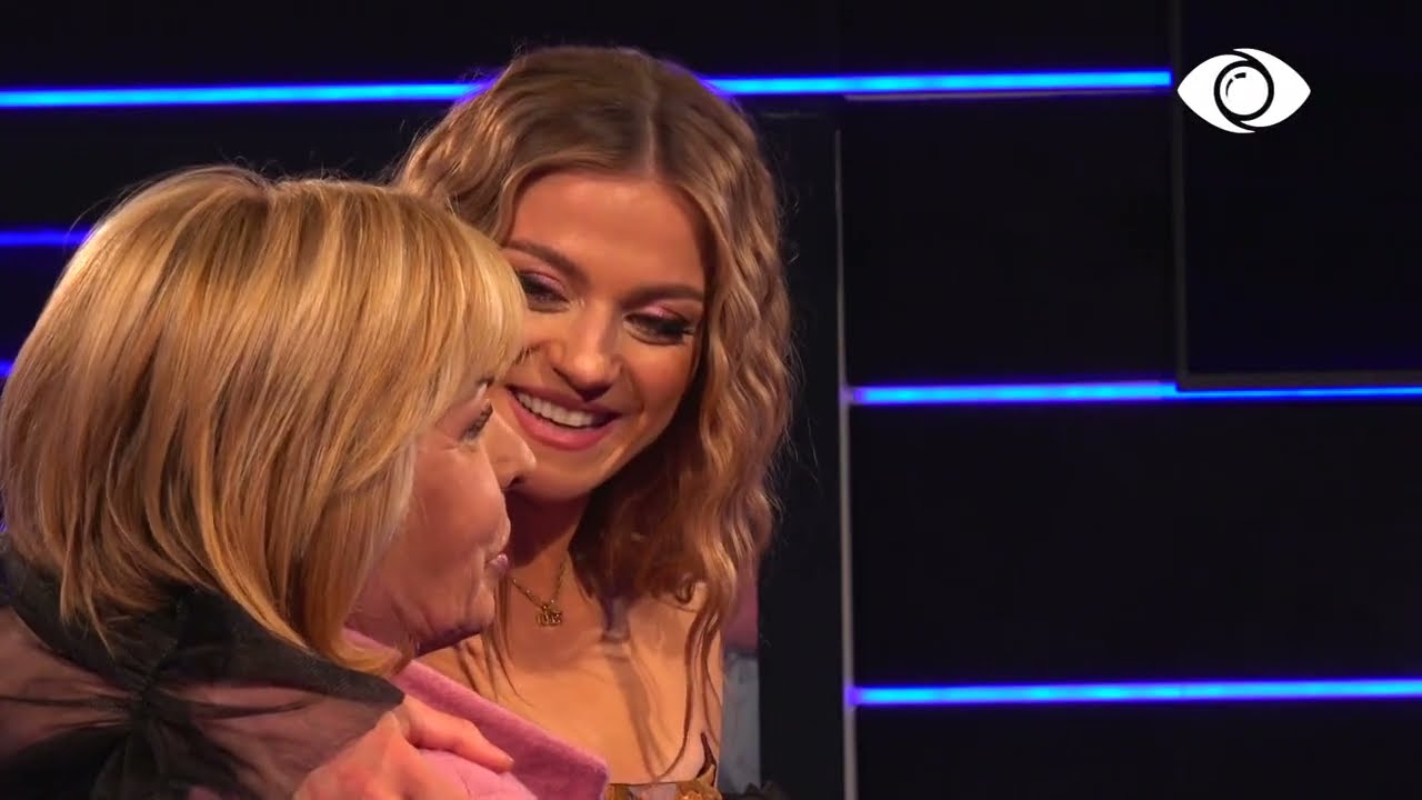 Nita surprizohet nga e ëma: Jam krenare me ty!