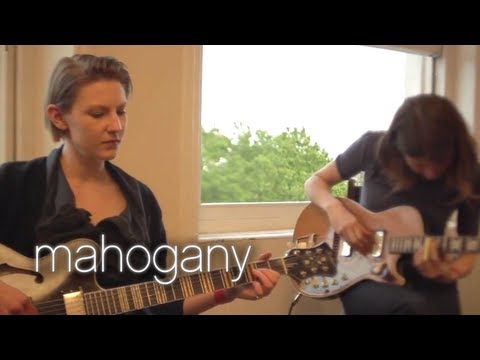 Smoke Fairies - Dancing Light // Mahogany Session